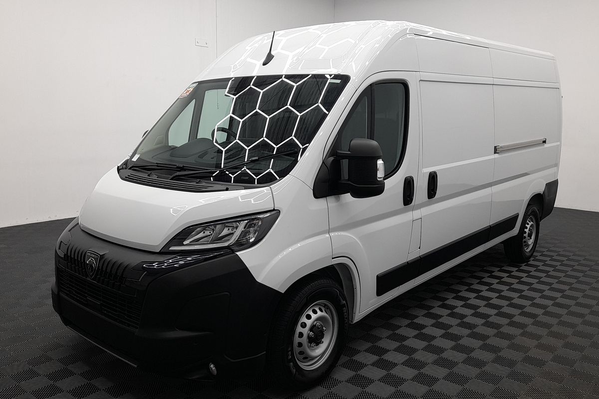 2026 Peugeot Boxer Pro X250 LWB Mid Roof