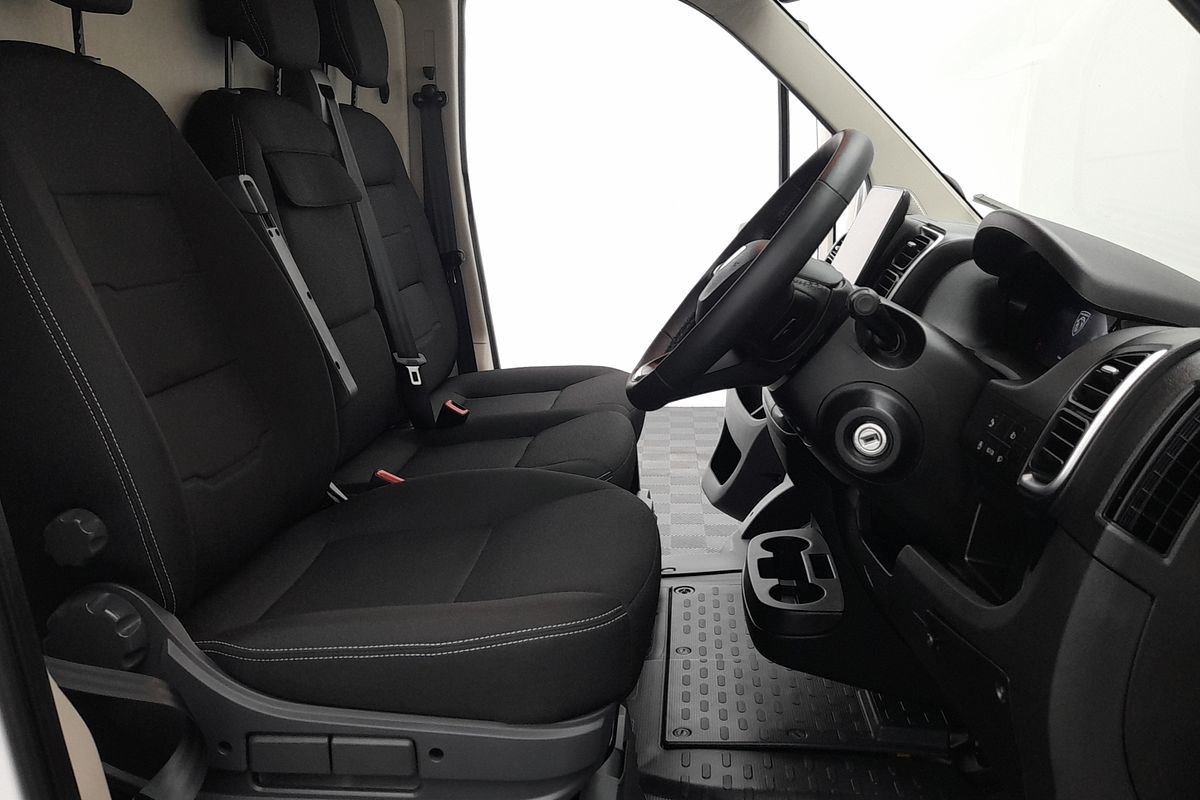 2026 Peugeot Boxer Pro X250 LWB Mid Roof