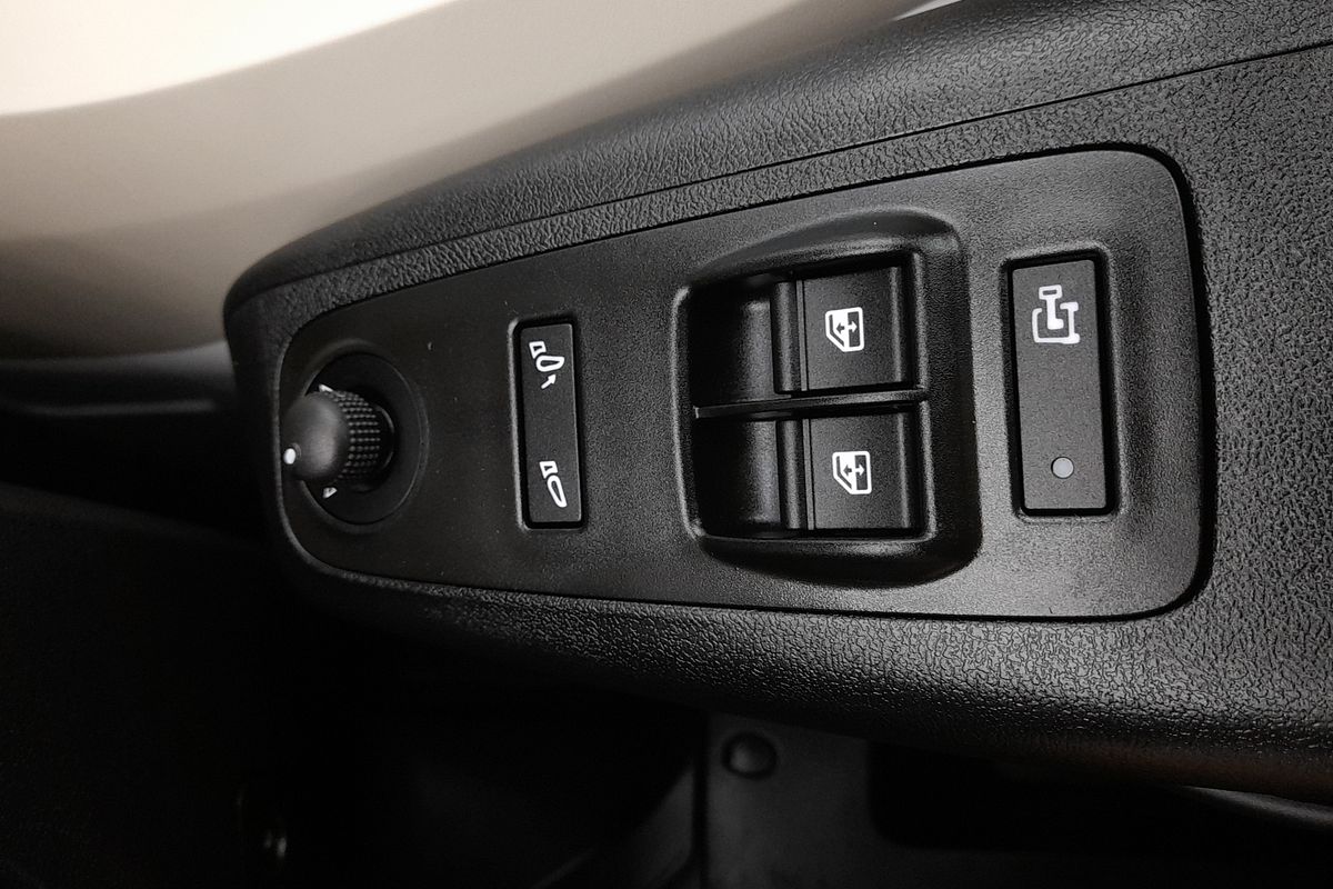 2026 Peugeot Boxer Pro X250 LWB Mid Roof