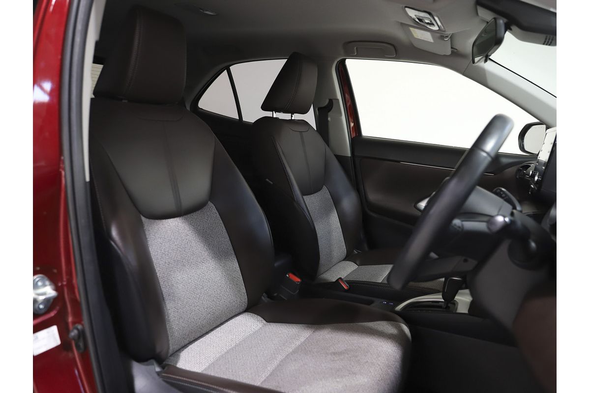 Yaris Cross Hybrid Urban 1.5L Auto CVT Hatch 4093280 001