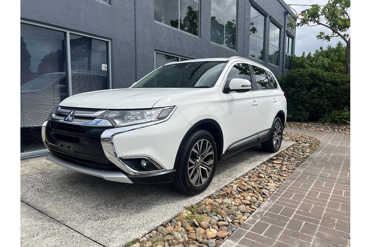 2017 Mitsubishi Outlander LS Safety Pack ZK