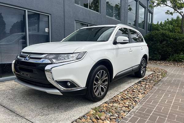 2017 Mitsubishi Outlander LS Safety Pack ZK