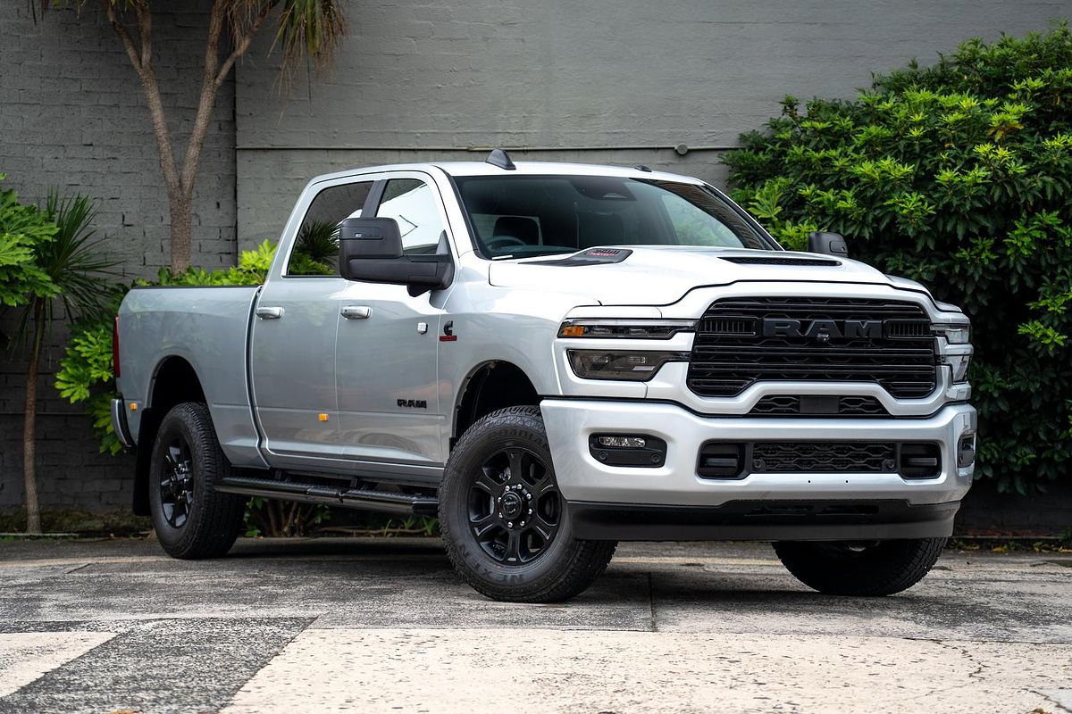 2026 RAM 2500 Laramie DJ 4X4