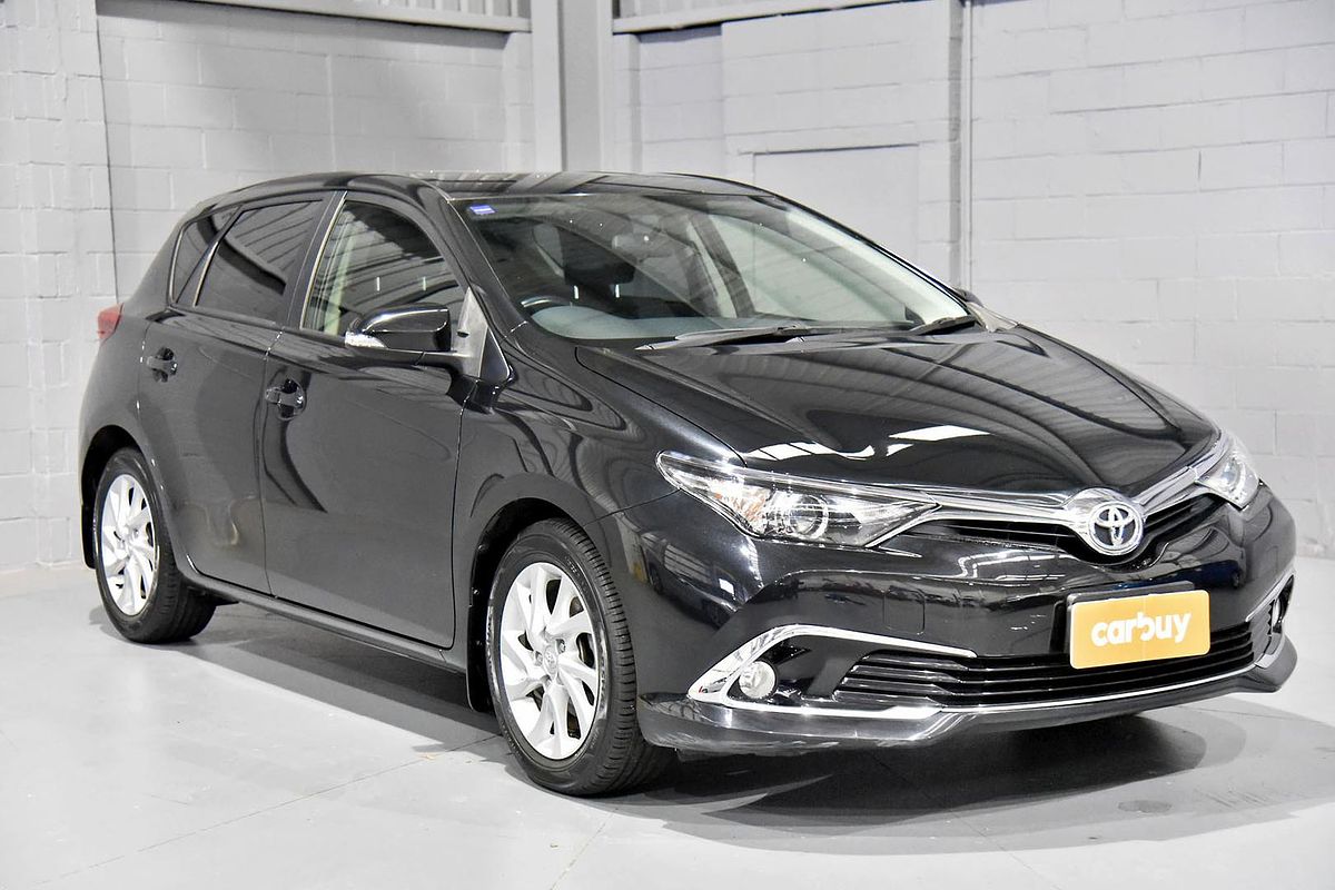 2017 Toyota Corolla Ascent Sport ZRE182R