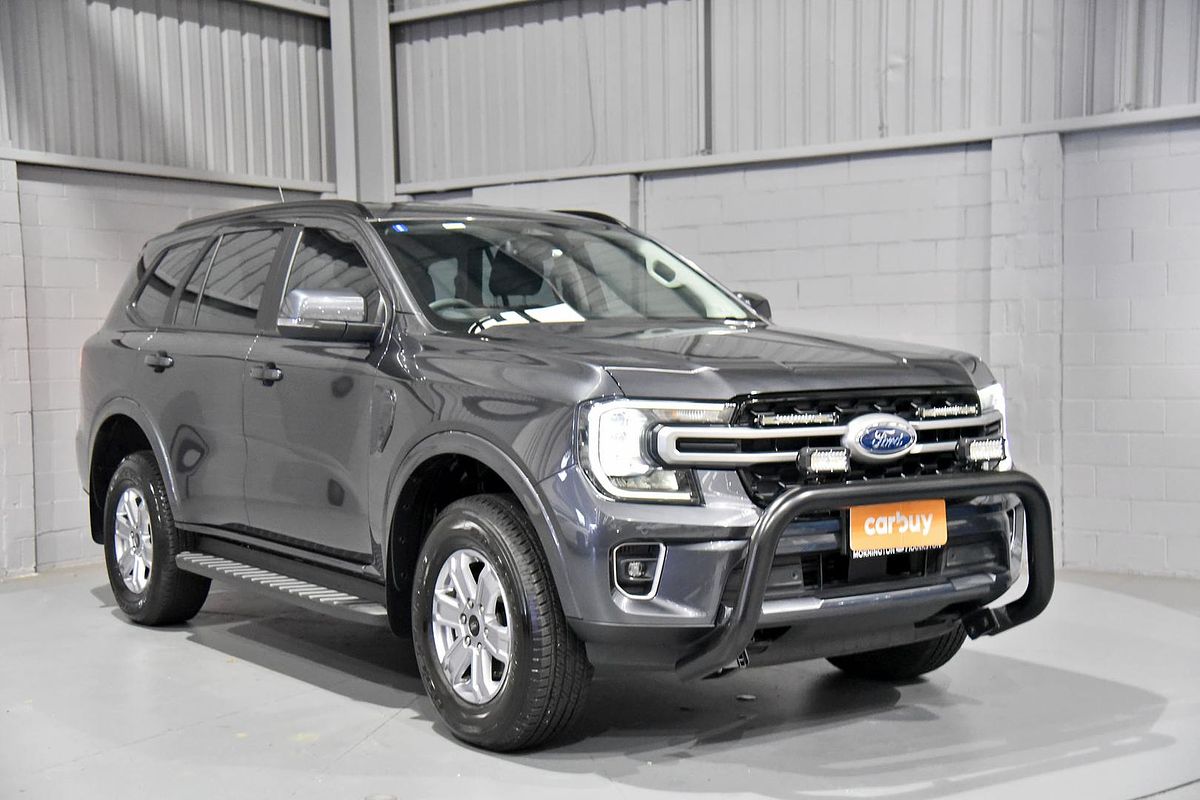 2025 Ford Everest Ambiente 2.0L