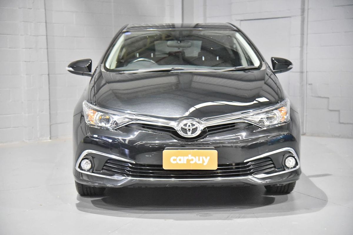 2017 Toyota Corolla Ascent Sport ZRE182R