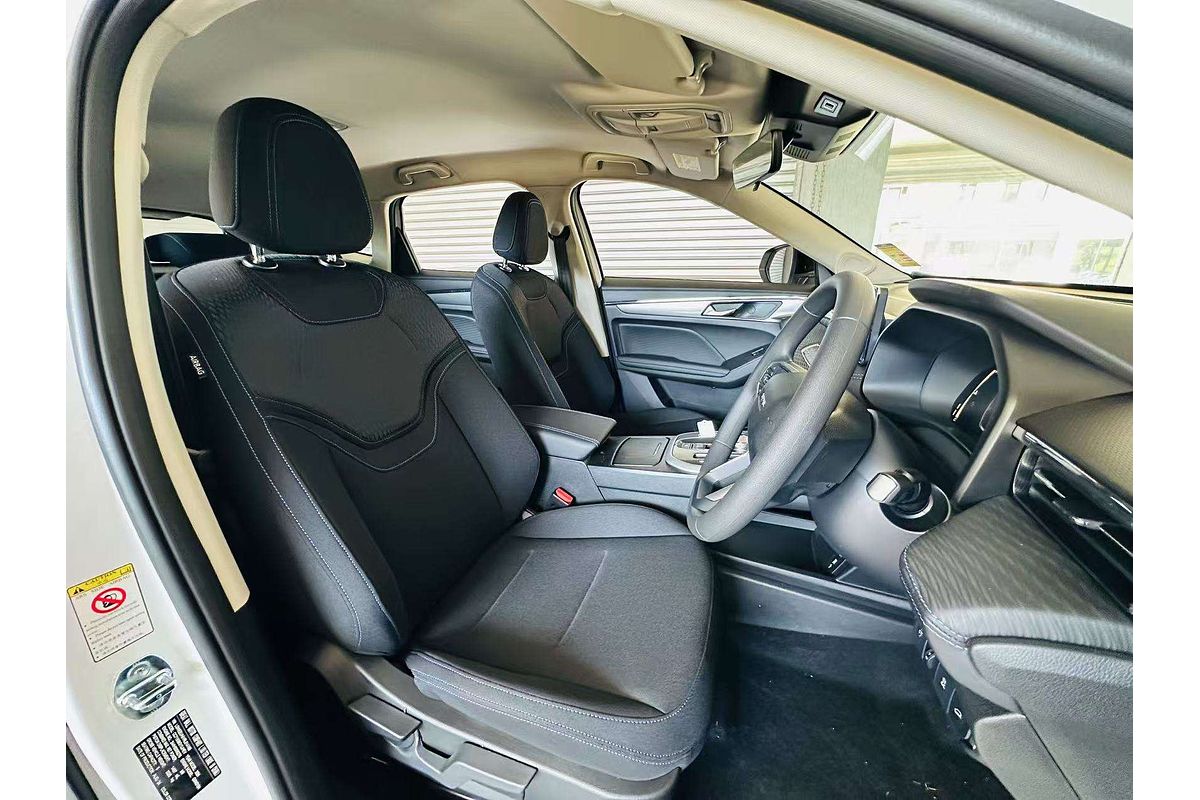 Jolion Pro Premium Auto 4x2 Hybrid