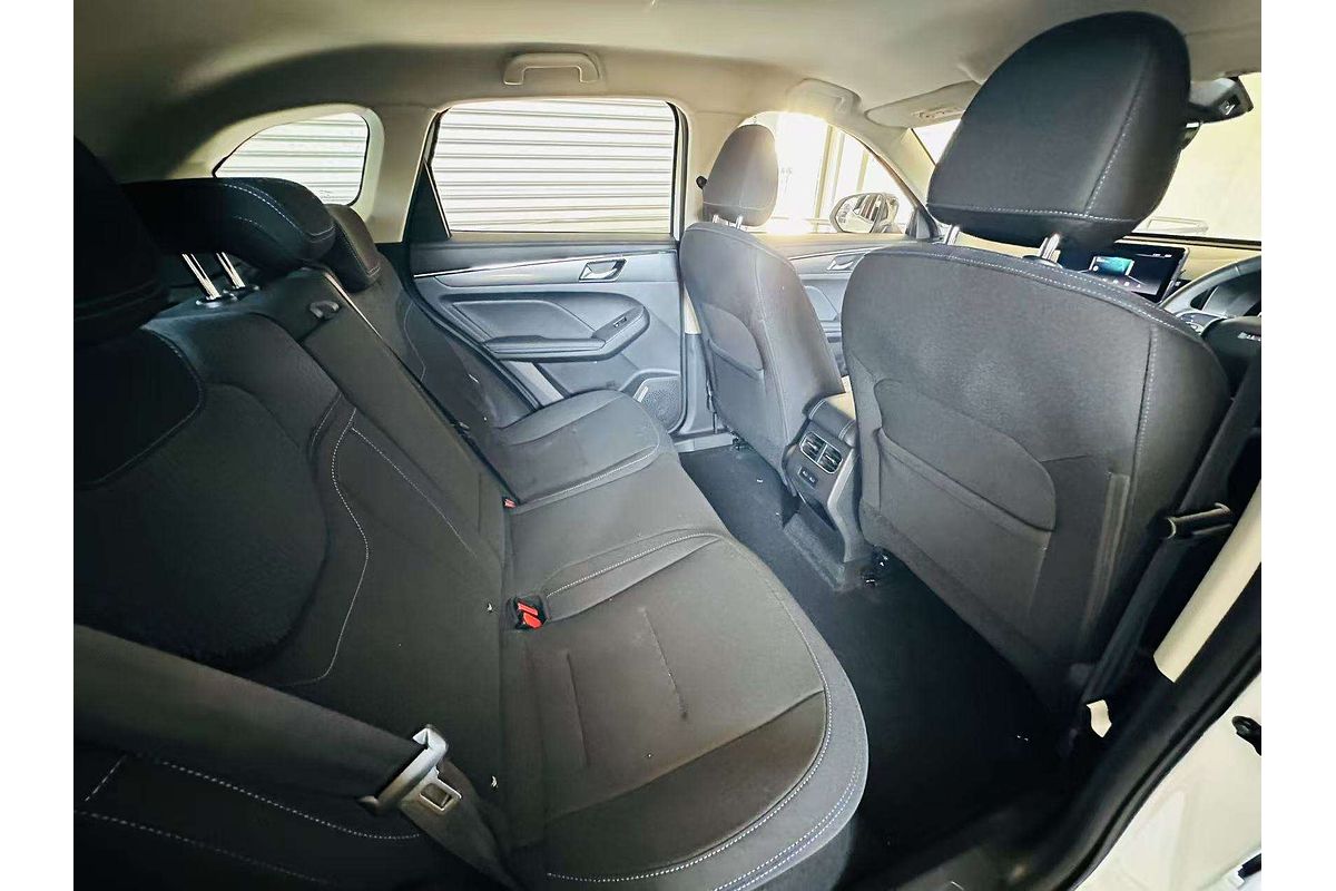 Jolion Pro Premium Auto 4x2 Hybrid