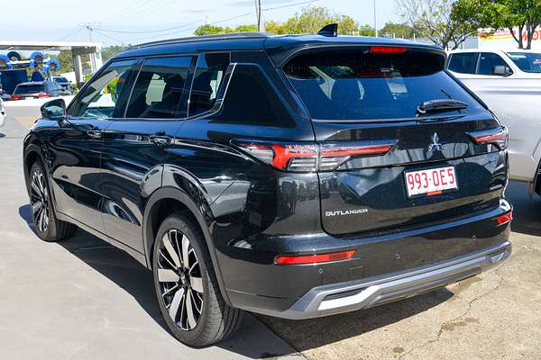 2025 Mitsubishi Outlander Exceed ZM thumb-5