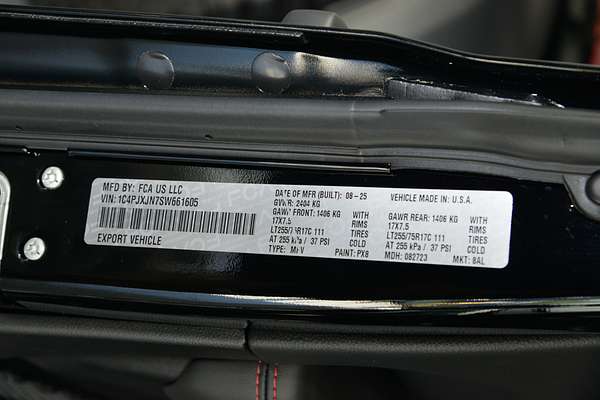 2025 Jeep Wrangler Rubicon JL thumb-22