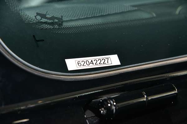 2025 Jeep Wrangler Rubicon JL thumb-23