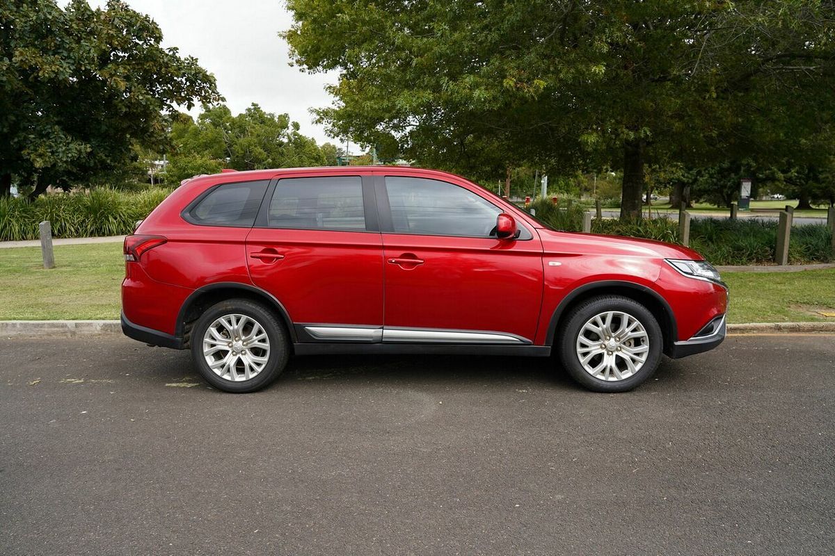 2021 Mitsubishi Outlander ES ZL