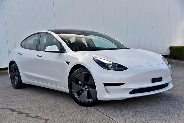 2023 Tesla Model 3 REAR-WHEEL DRIVE MY23