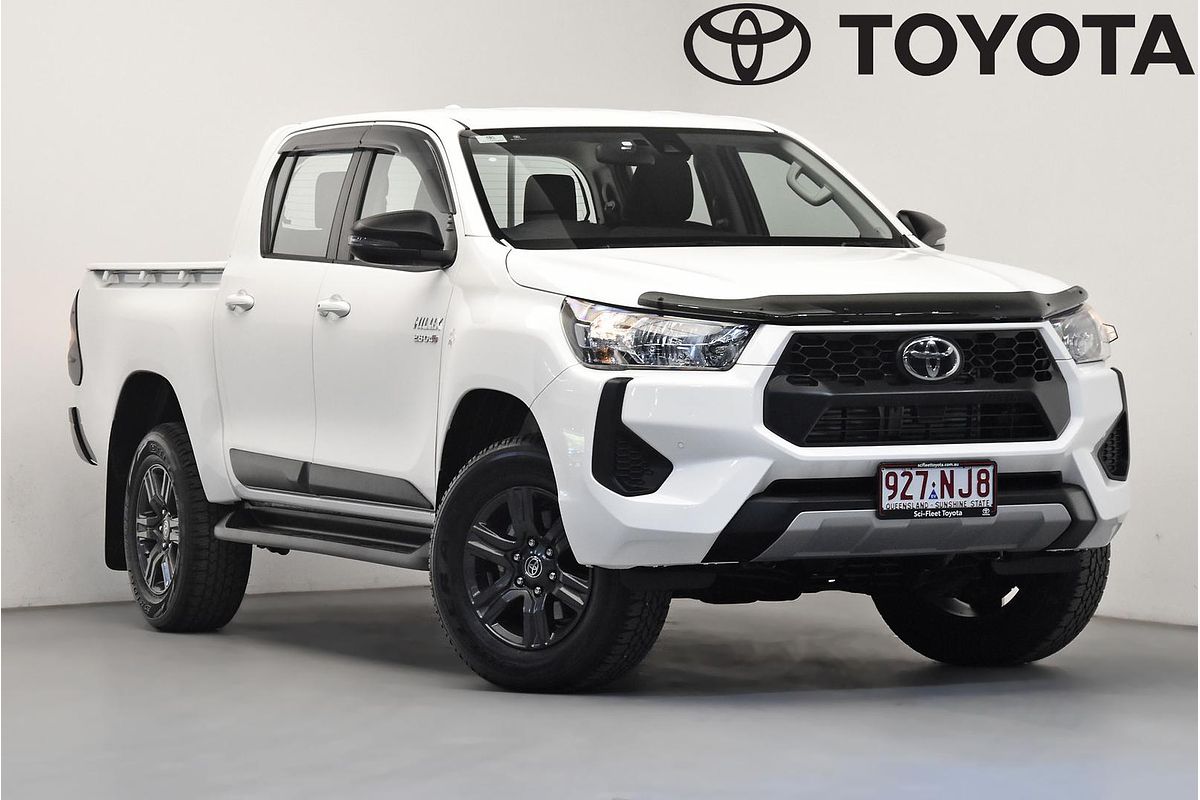 2025 Toyota Hilux SR 48V GUN126R 4X4