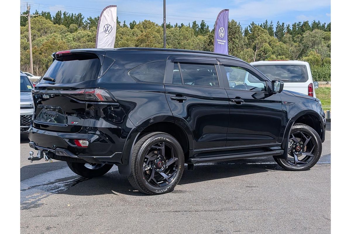 2025 Isuzu MU-X X-TERRAIN