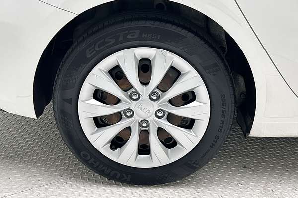 2018 Kia Cerato S BD thumb-9