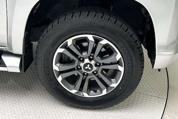 2020 Mitsubishi Triton GLX MR 4X4 thumb-9