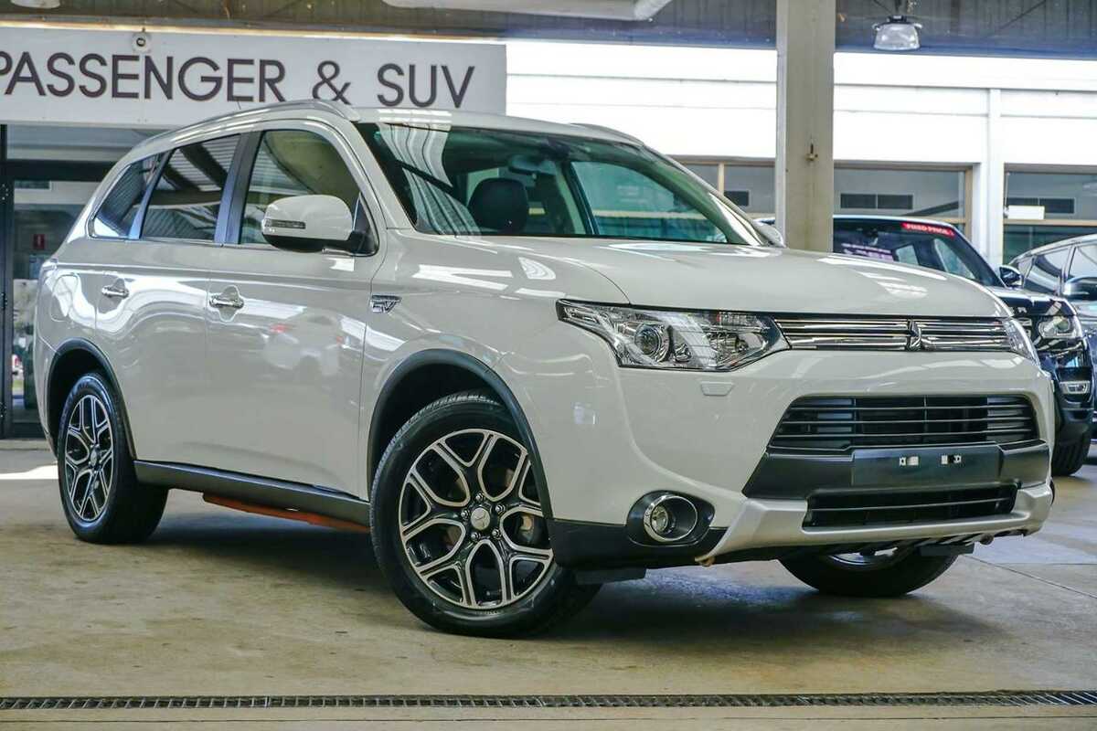 SOLD 2015 Mitsubishi Outlander PHEV Aspire Used SUV Cannington WA