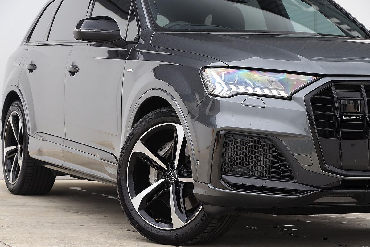 2022 Audi Q7 55 TFSI S line 4M