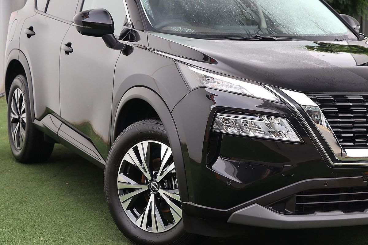 2025 Nissan X-TRAIL ST-L T33