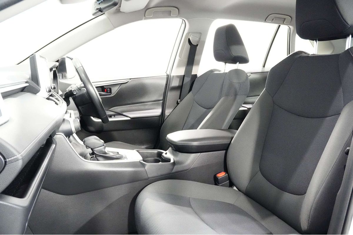 2021 Toyota RAV4 GX AXAH52R