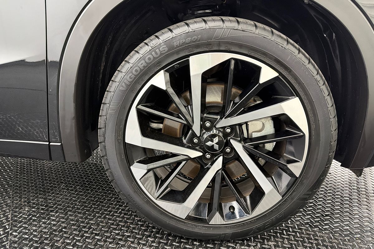 2023 Mitsubishi Outlander PHEV Exceed ZM