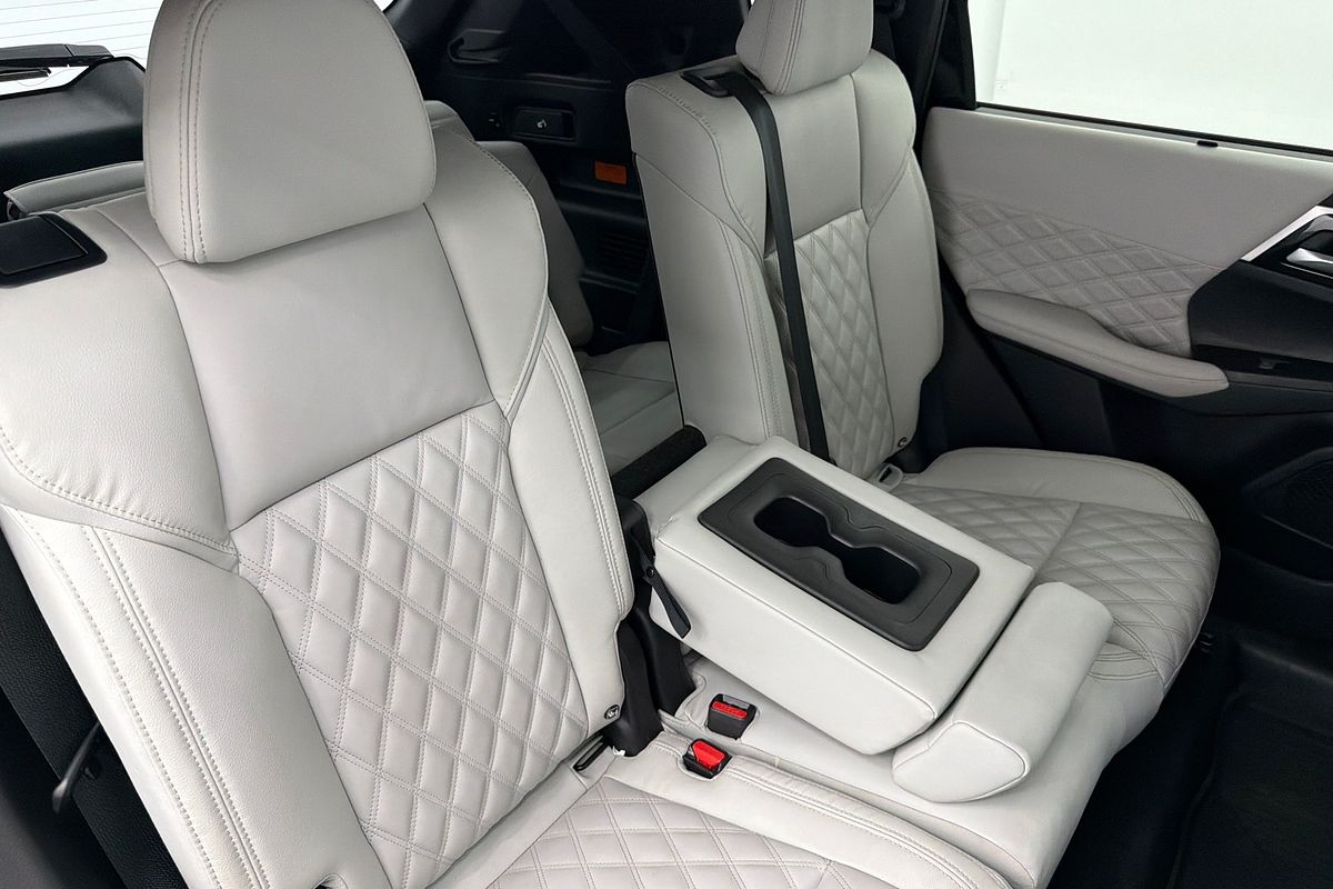 2023 Mitsubishi Outlander PHEV Exceed ZM