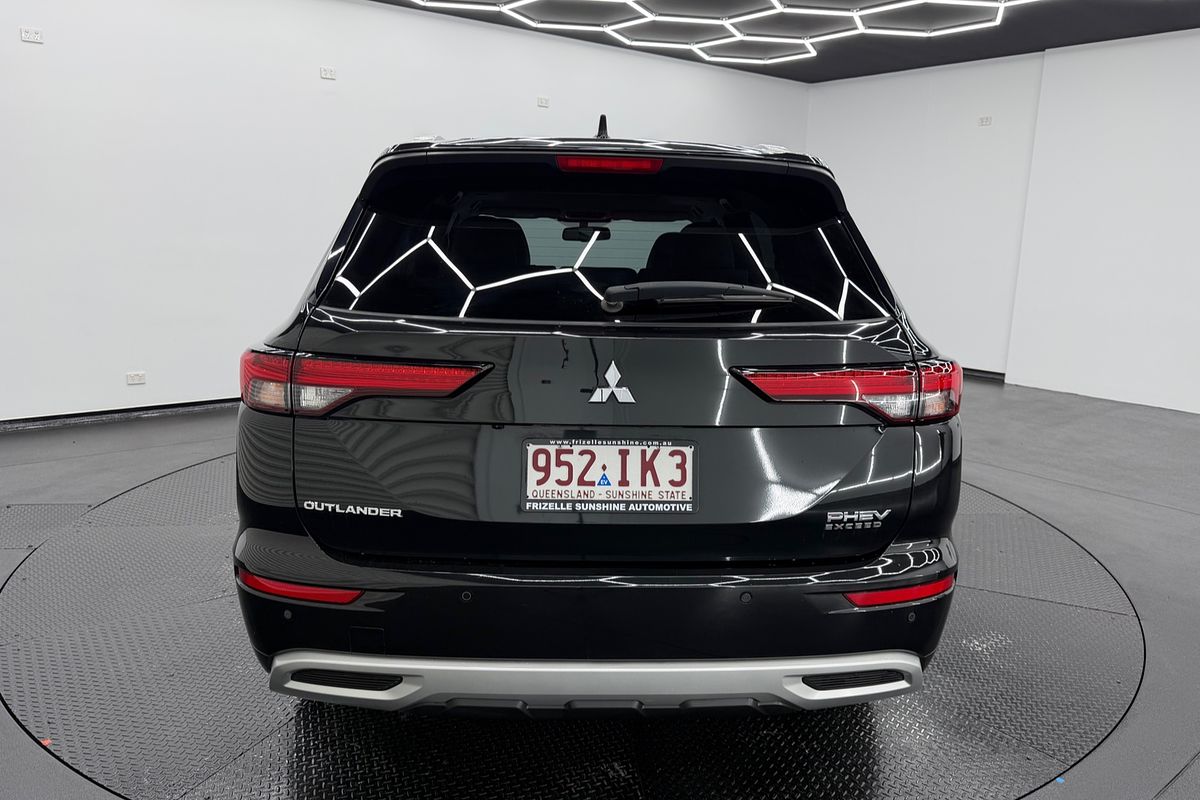 2023 Mitsubishi Outlander PHEV Exceed ZM