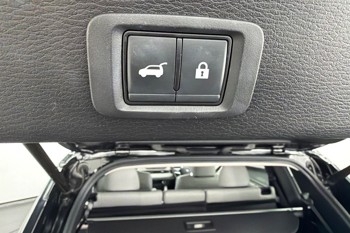 2023 Mitsubishi Outlander PHEV Exceed ZM