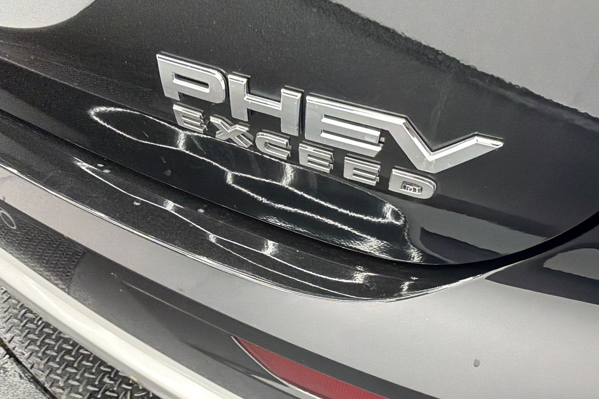 2023 Mitsubishi Outlander PHEV Exceed ZM