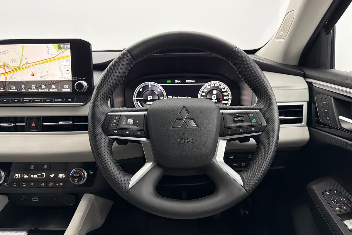 2023 Mitsubishi Outlander PHEV Exceed ZM