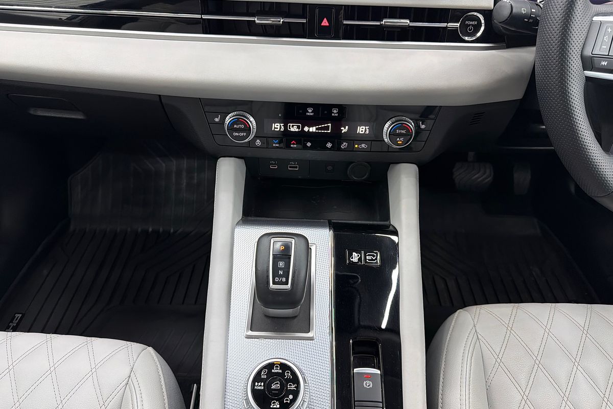 2023 Mitsubishi Outlander PHEV Exceed ZM