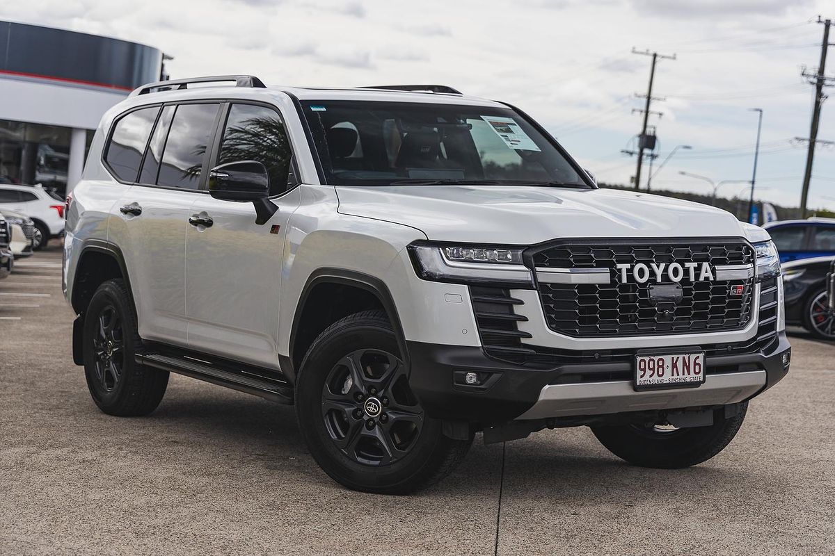 2024 Toyota Landcruiser GR Sport FJA300R