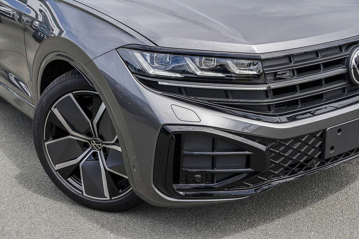 2025 Volkswagen Touareg 210TDI Wolfsburg Edition RC