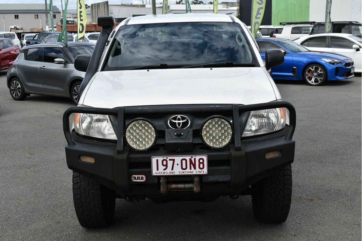 2005 Toyota Hilux SR GGN25R 4X4