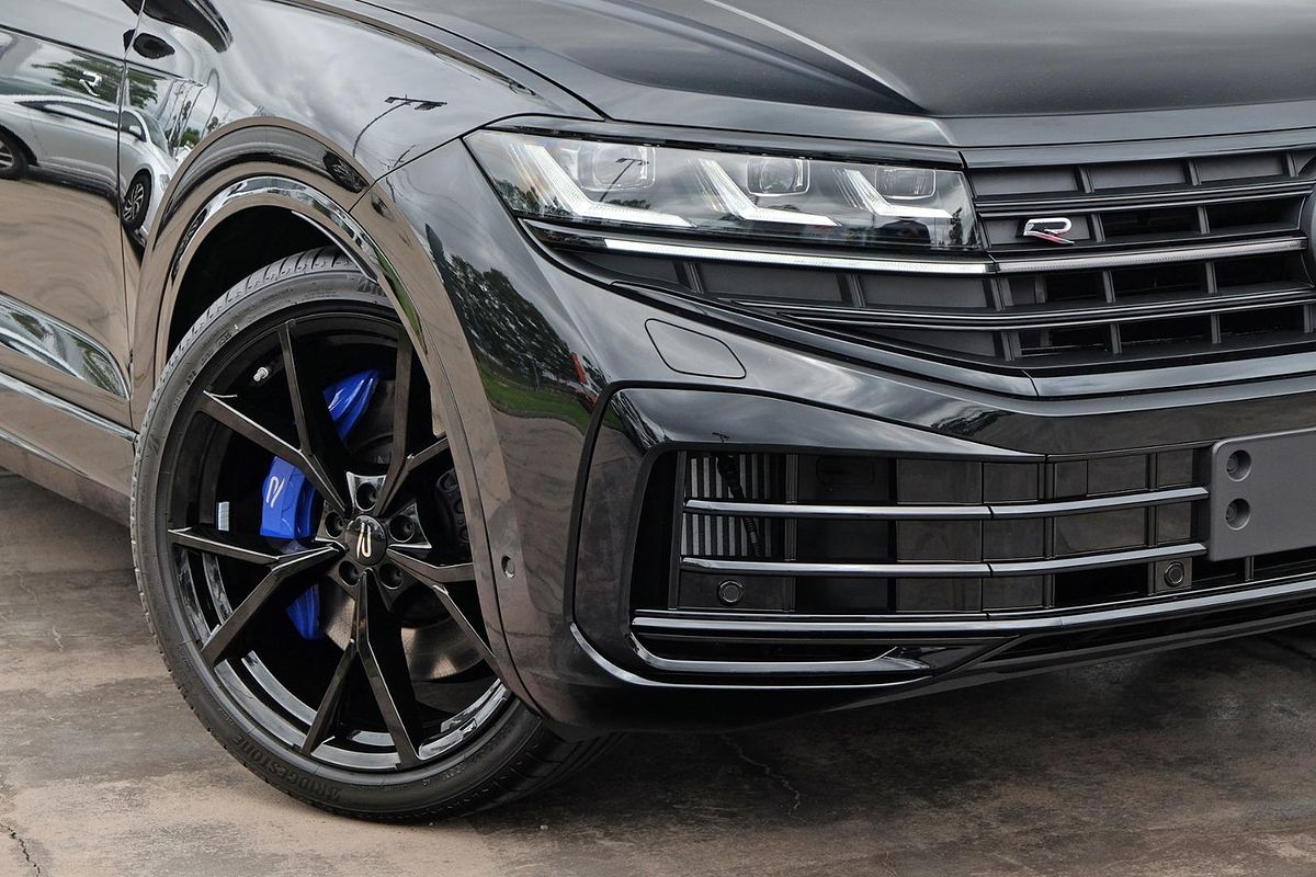 2025 Volkswagen Touareg R RC