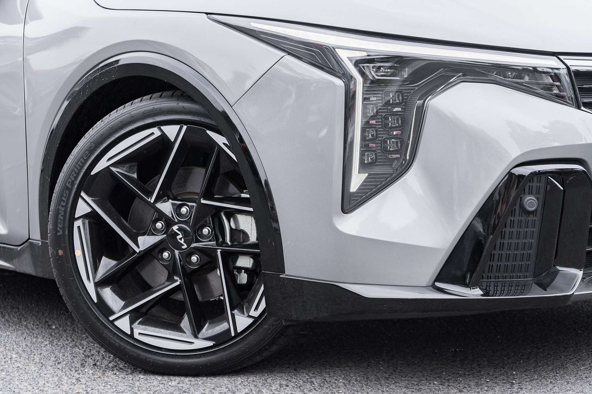 2025 Kia K4 GT-Line CL4m