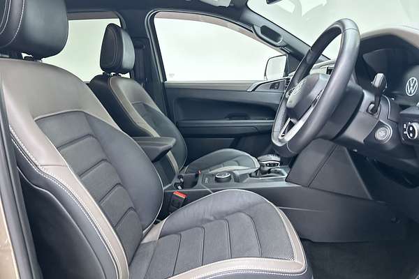 2024 Volkswagen Amarok TDI600 Aventura NF 4X4 thumb-12