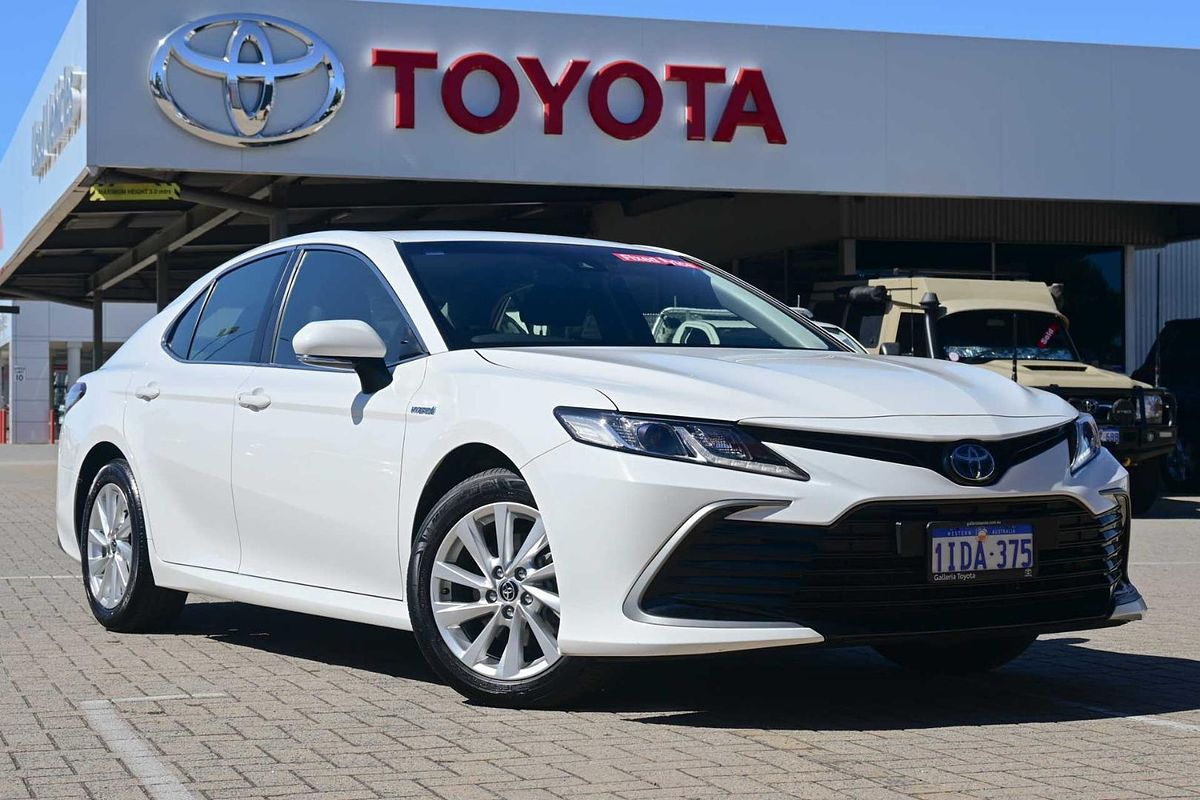 2024 Toyota Camry Ascent AXVH70R