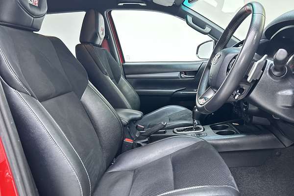 2024 Toyota Hilux GR Sport GUN126R 4X4 thumb-12