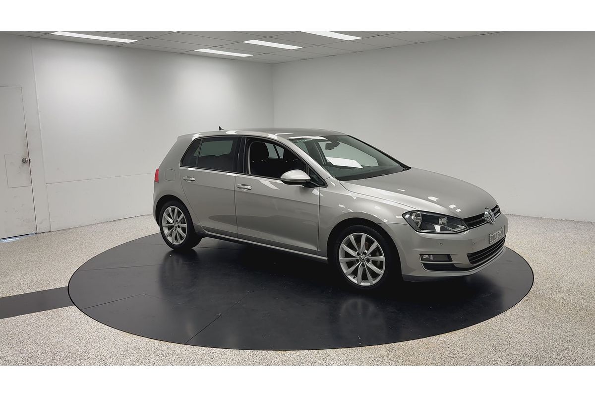 2014 Volkswagen Golf 110TDI Highline 7