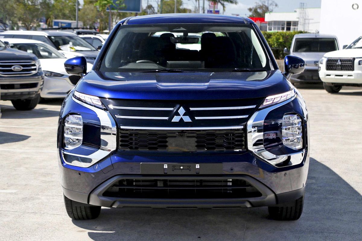 2025 Mitsubishi Outlander ES ZM