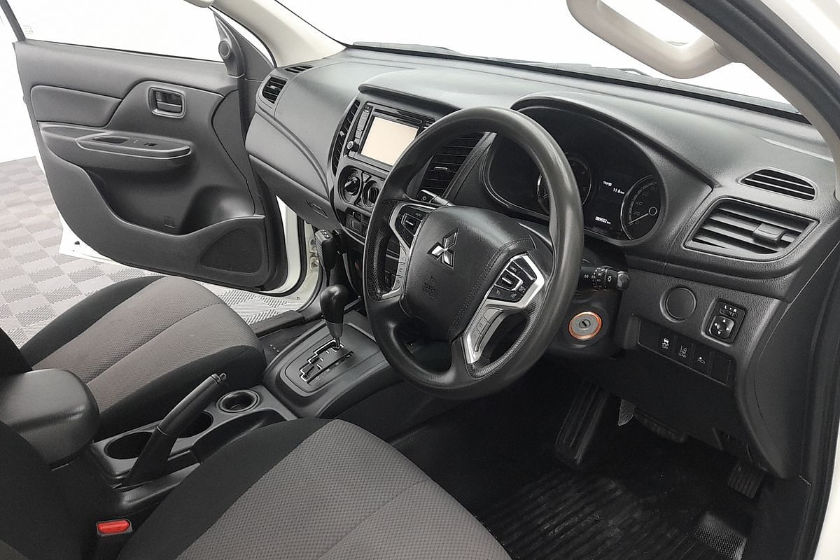 2022 Mitsubishi Triton GLX MR Rear Wheel Drive