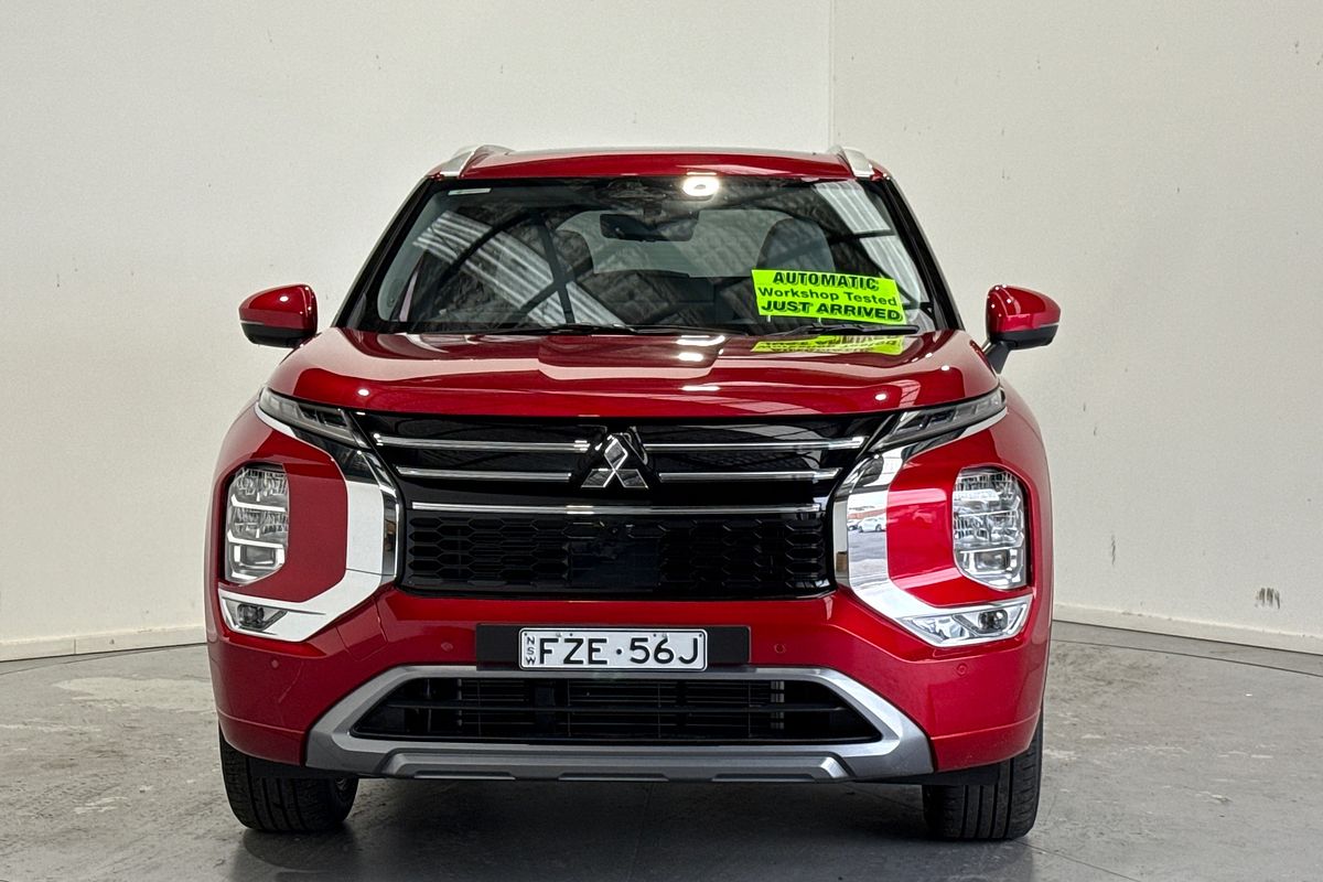 2025 Mitsubishi Outlander Exceed ZM