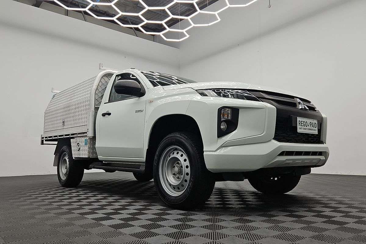 2023 Mitsubishi Triton GLX MR 4X4