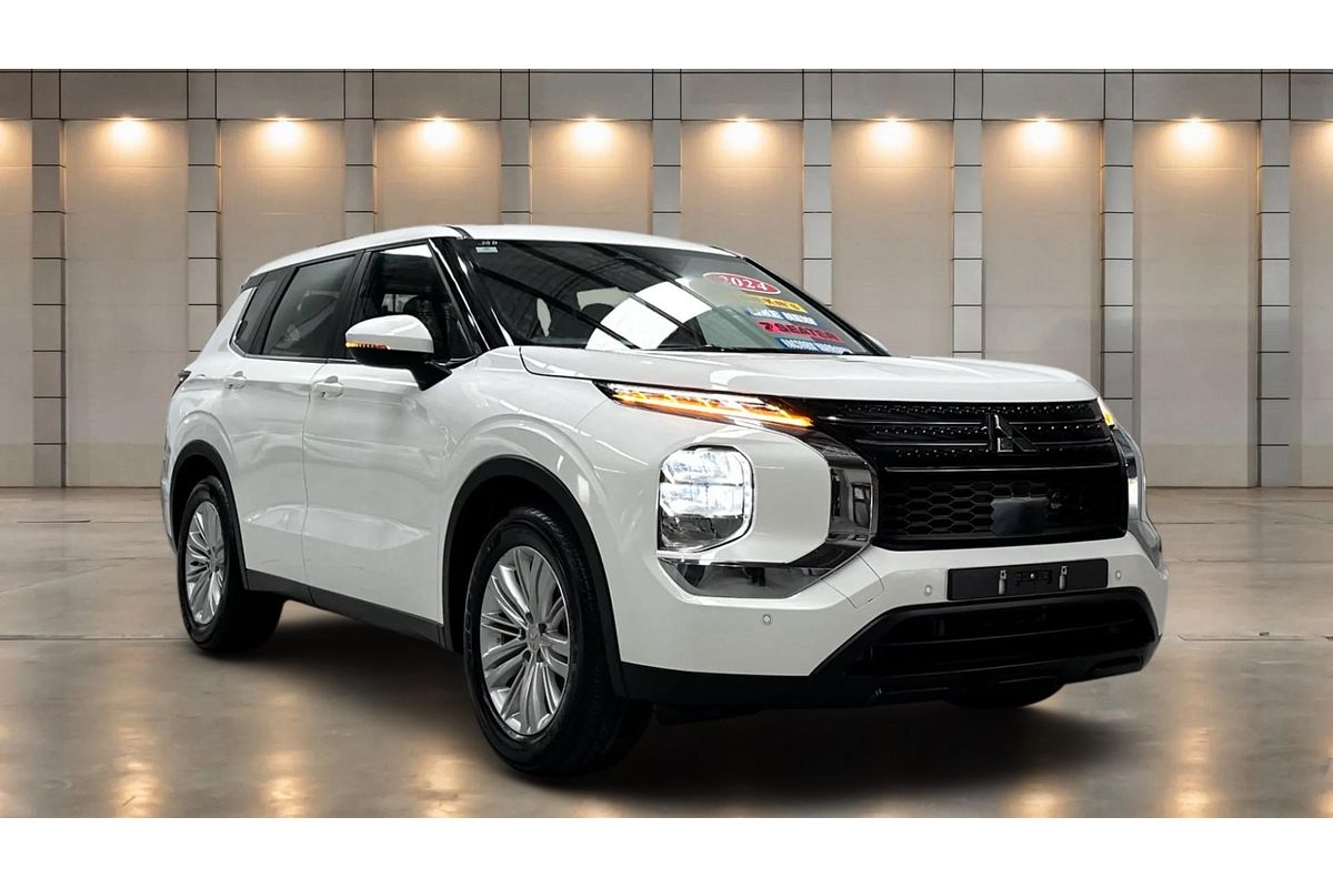 2024 Mitsubishi Outlander ES ZM