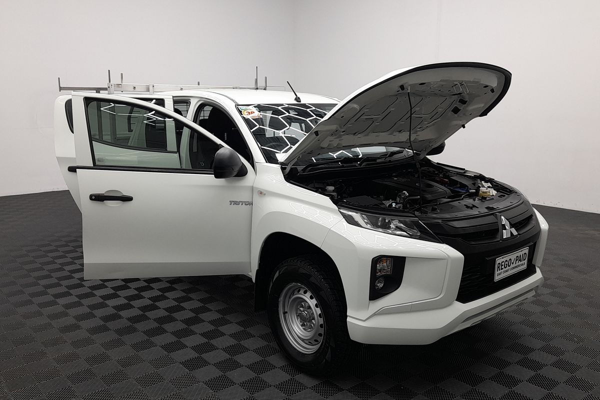 2021 Mitsubishi Triton GLX MR 4X4