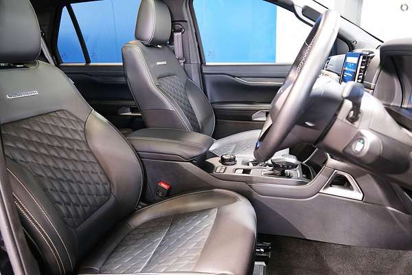 2024 Ford Everest Platinum 3.0L thumb-7