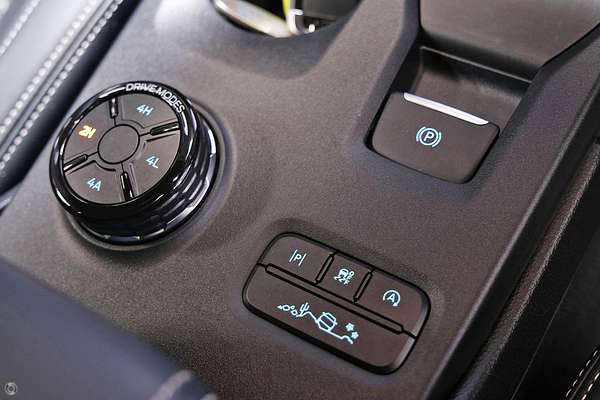 2024 Ford Everest Platinum 3.0L thumb-11