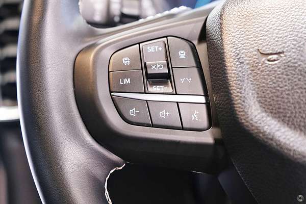 2024 Ford Everest Platinum 3.0L thumb-13